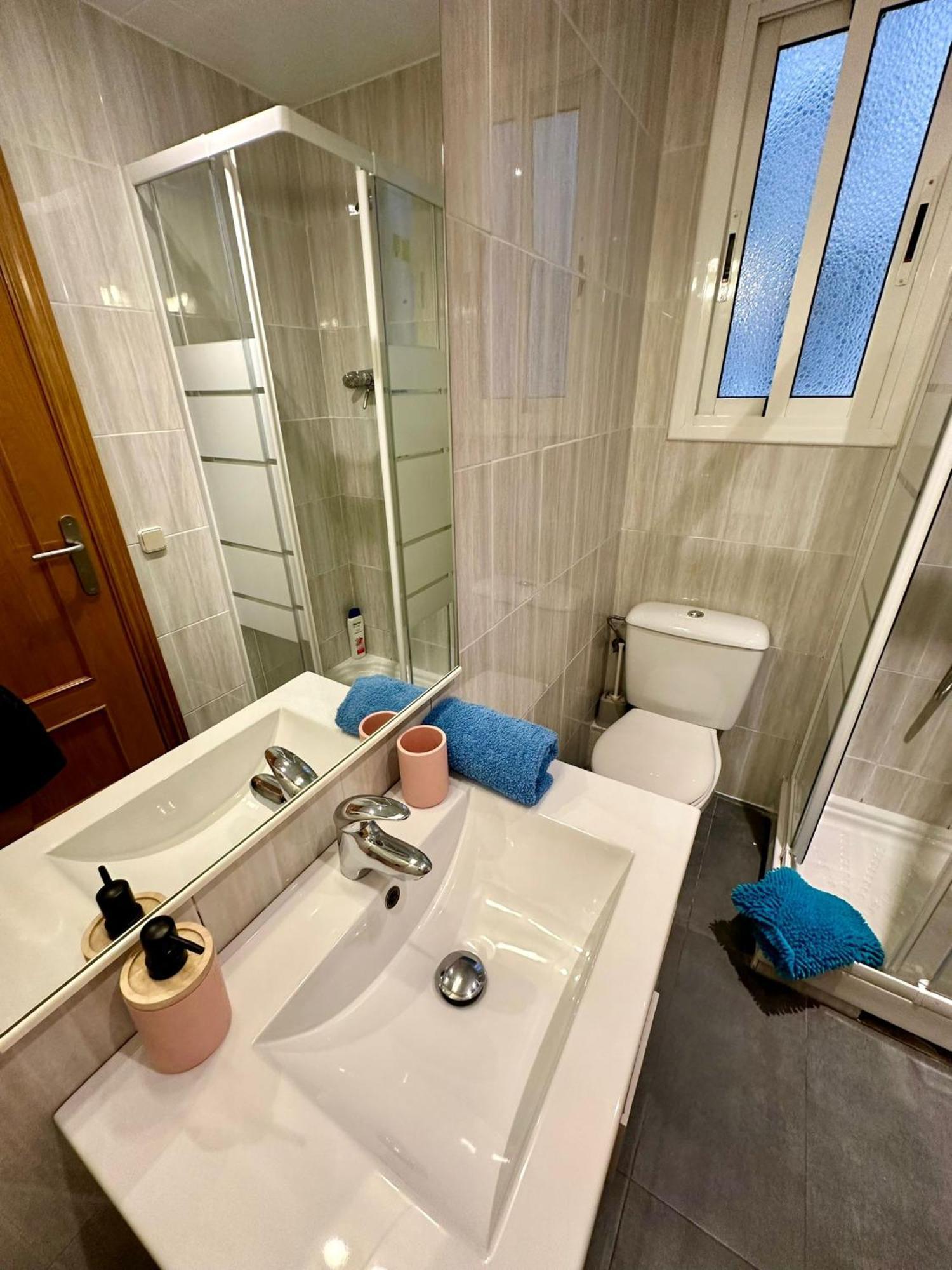 Habitaciones Acogedoras Barcelona Kültér fotó