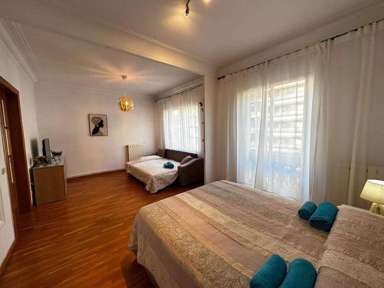 Habitaciones Acogedoras Barcelona Kültér fotó